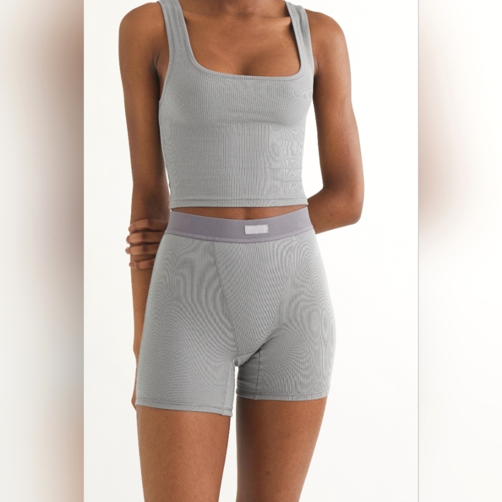 SKIMS Cotton Ribbed Boxer Shorts Pacific Gray - Picture 3 of 6